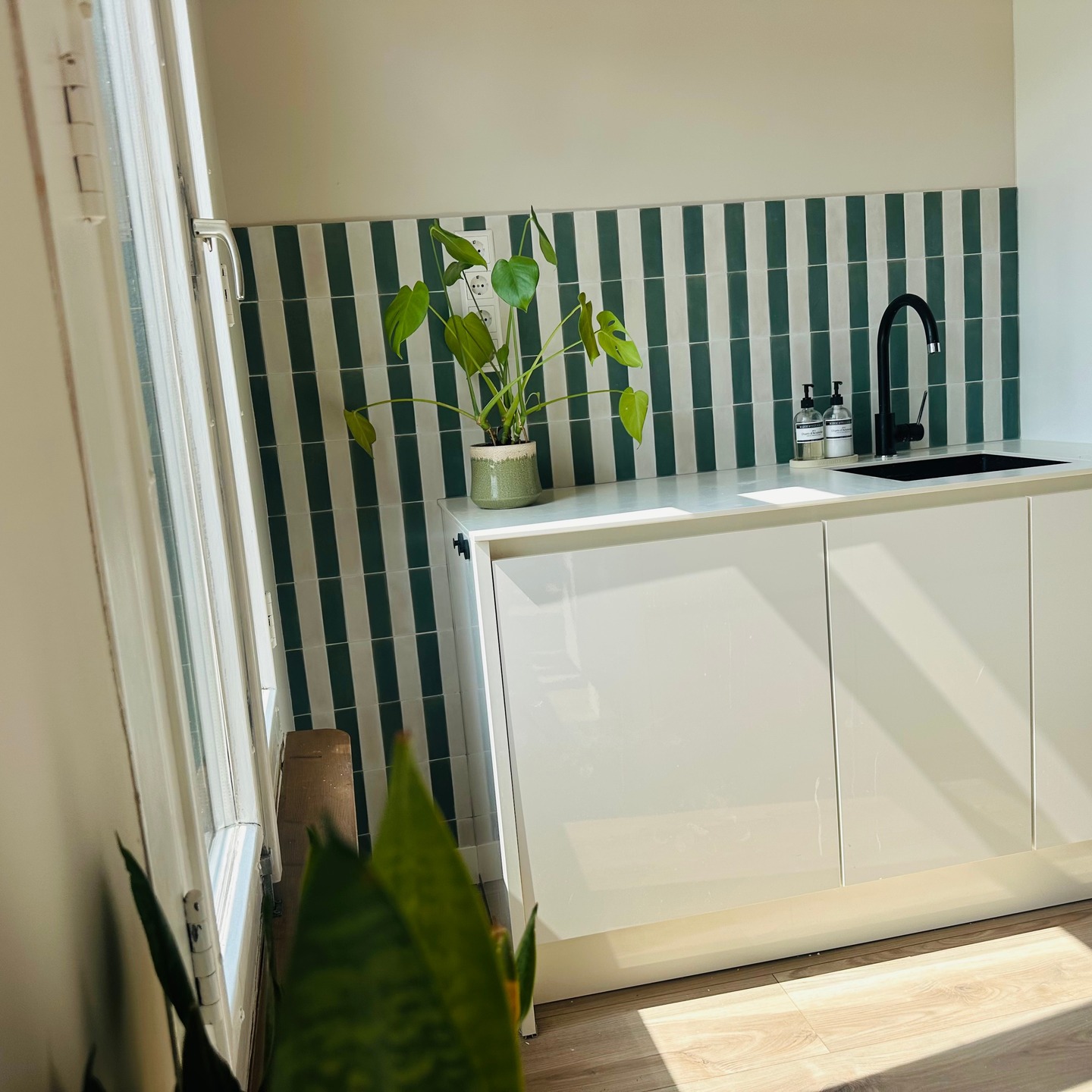 Visgraat Backsplash Flore